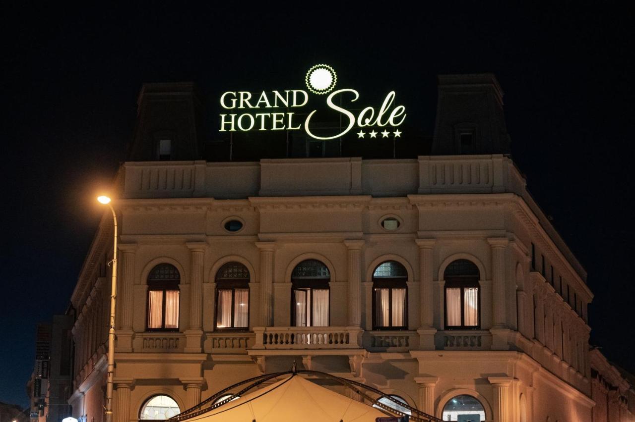 Grand Hotel Sole ニトラ エクステリア 写真